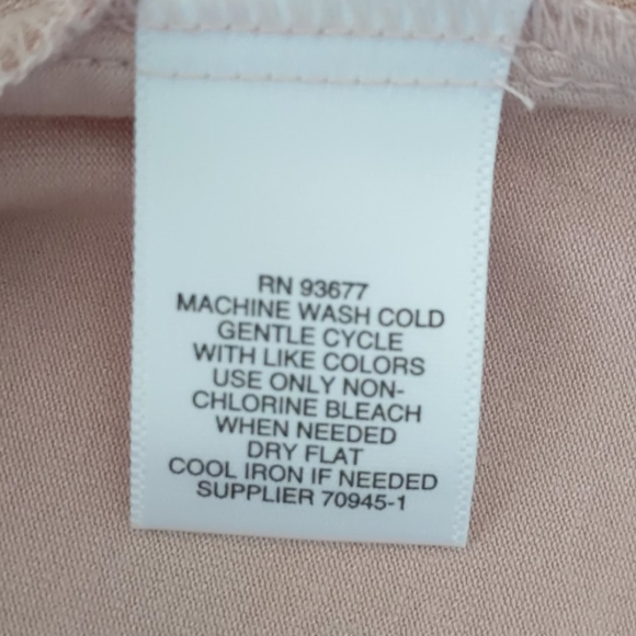 LIZ CLAIBORNE STUDIO PINK V NECK TOP SIZE LARGE - Picture 15 of 15